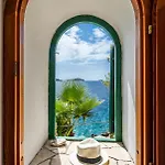 Kamen Vila Blato (Korcula)