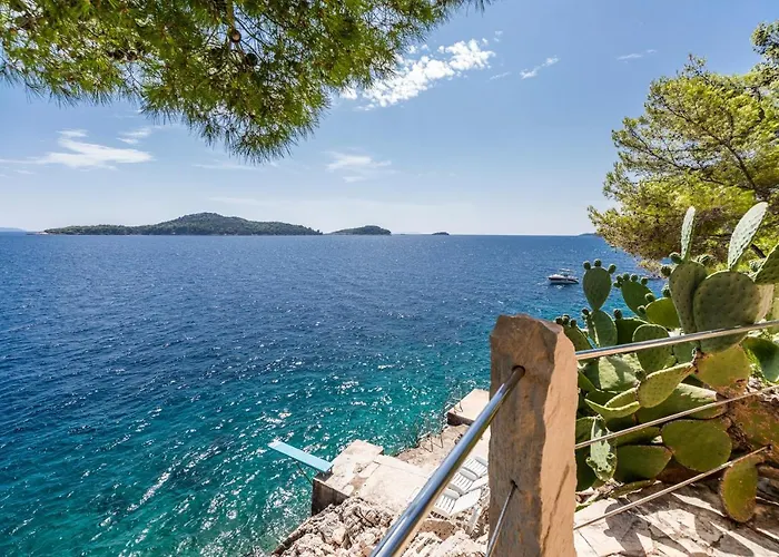 Kamen Villa Blato (Korcula)